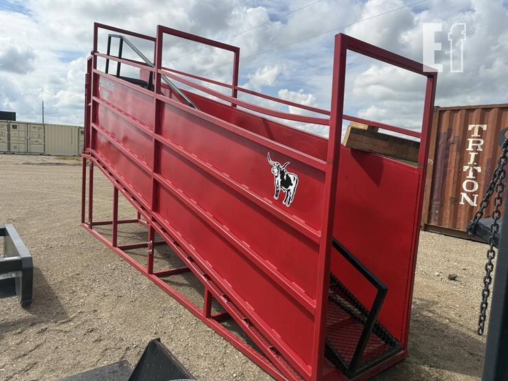 2025-industrias-america-cattle-loading-chute-image-5