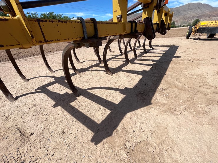 #9033-•-hamby-3-pt-field-cultivator-image-11