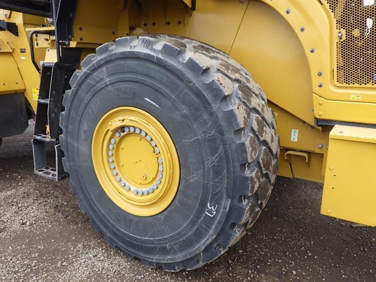 2022-caterpillar-980-image-60
