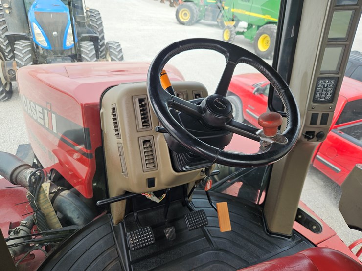 2012-case-ih-steiger-600-image-11