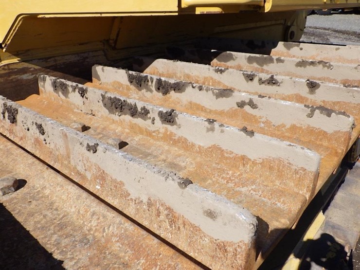 2019-caterpillar-d7e-lgp-image-31