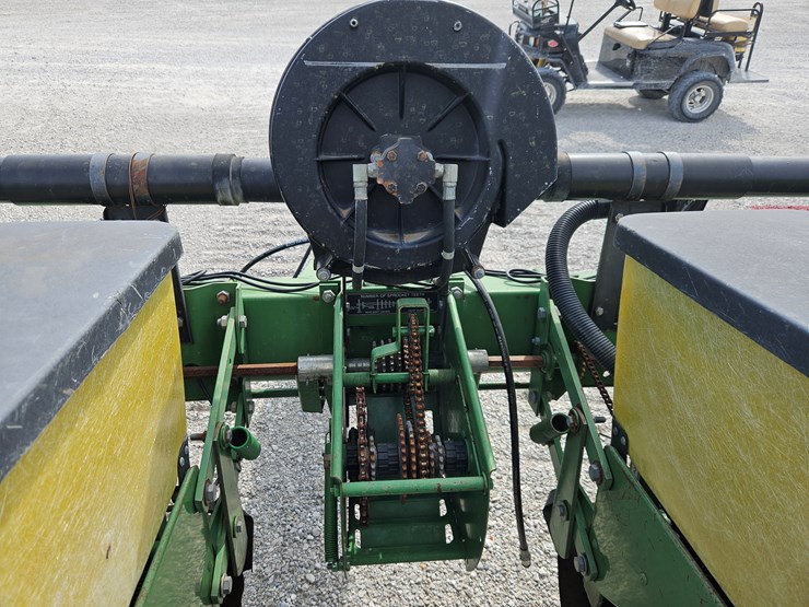 john-deere-7200-image-7