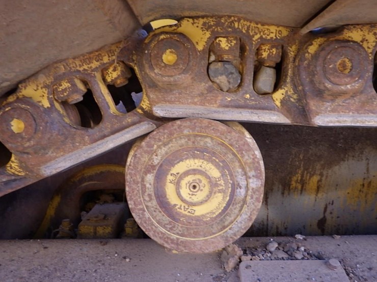 2011-caterpillar-d7e-image-48