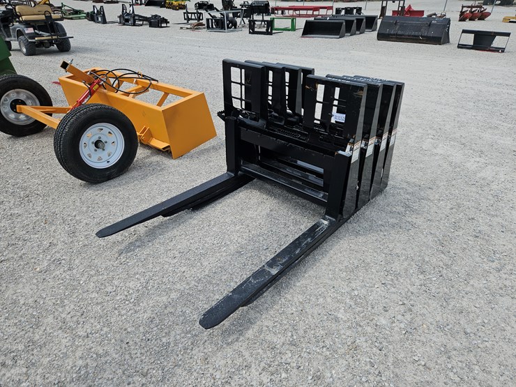 #203153-•-new-wt-pallet-forks-image-1