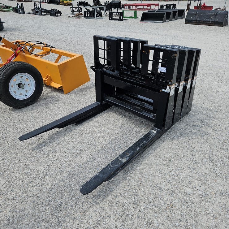 #203153 • New WT Pallet Forks
