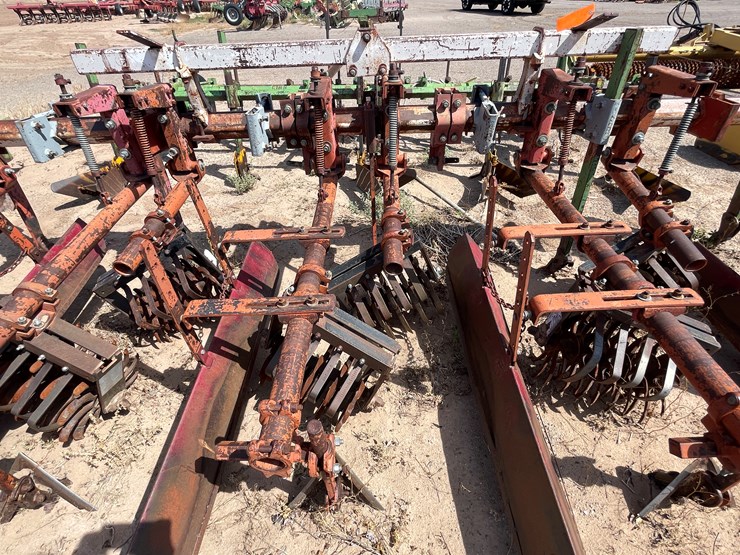 #9032-•-custom-3-pt-tillage-tool-bar-image-19