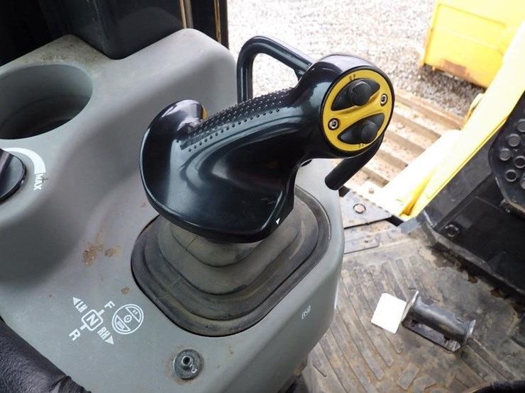 komatsu-d61ex-24-image-30