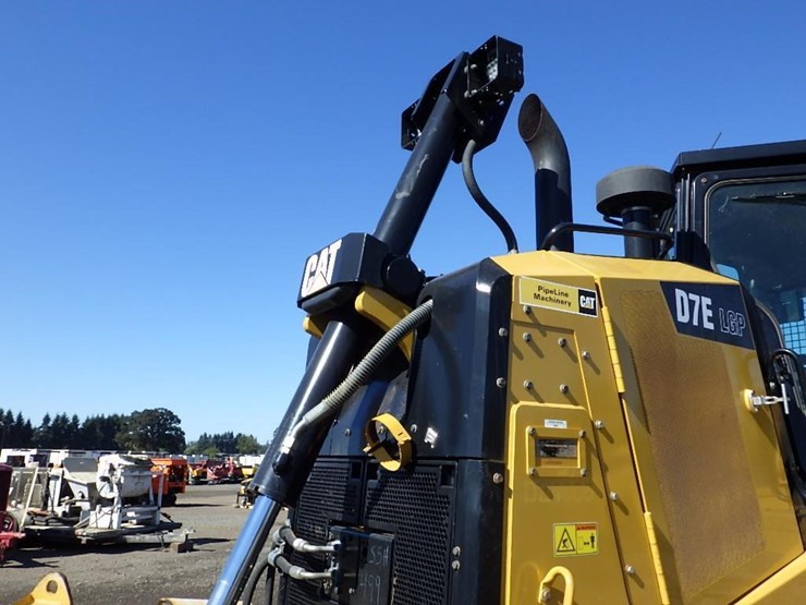 2019-caterpillar-d7e-lgp-image-12