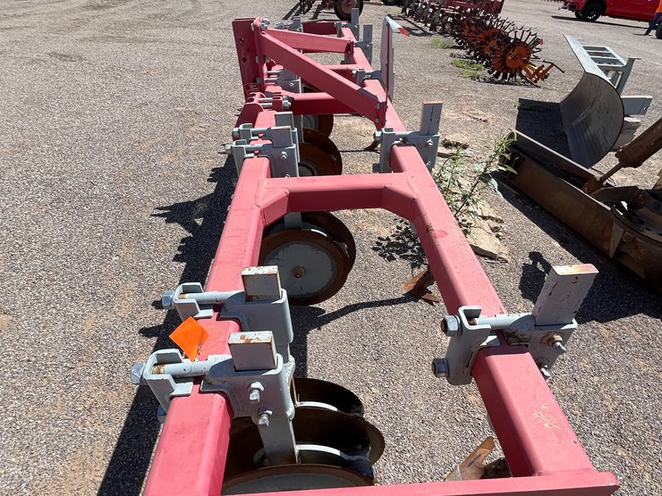 #9121-•-dave-koenig-3-pt-row-crop-cultivator-image-8