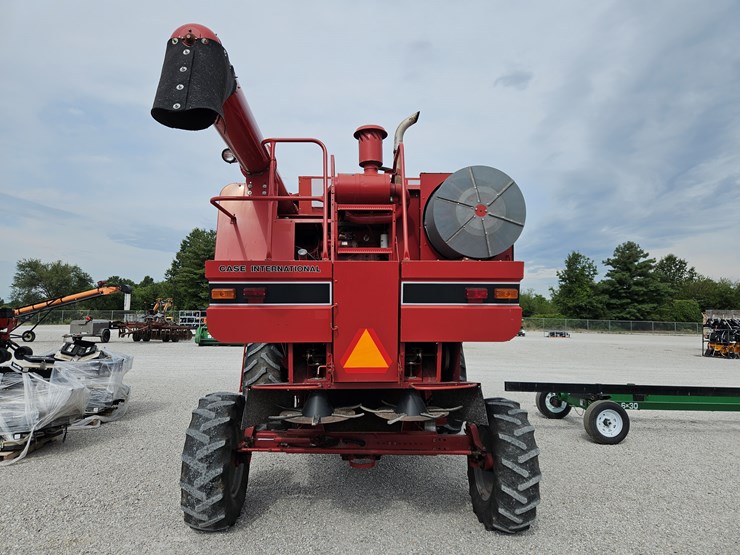 1992-case-ih-1640-image-16