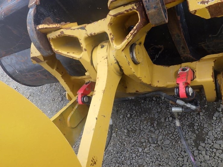 2018-caterpillar-938m-image-9