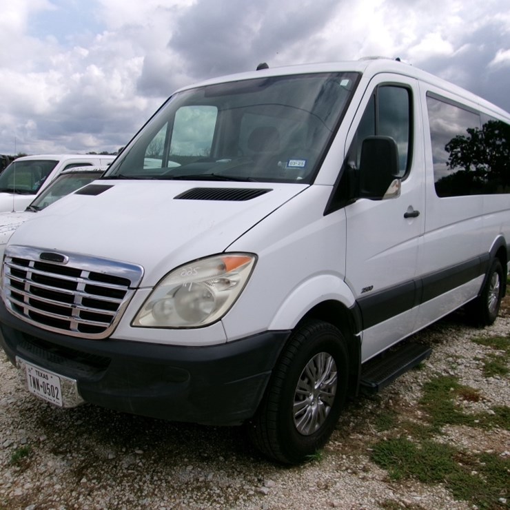 2011 FRTLNER SPRINTER VAN