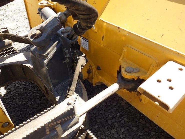 2021-deere-550k-image-15