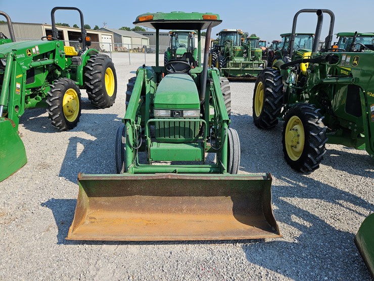 1996-john-deere-1070-image-2