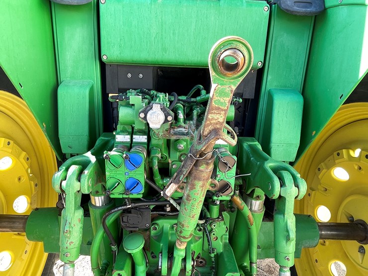 john-deere-7230-premium-image-71