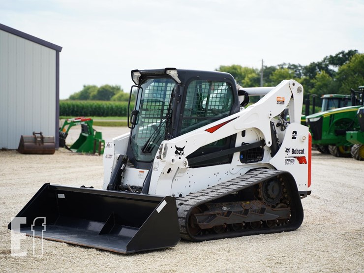 2022-bobcat-t770-image-1