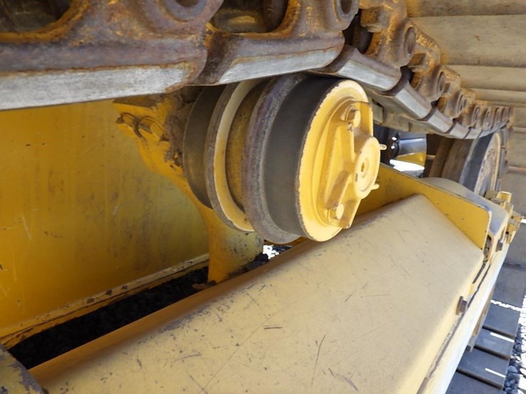 2021-deere-550k-image-52