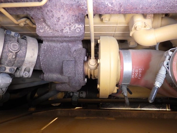 2020-caterpillar-d5-lgp-image-32