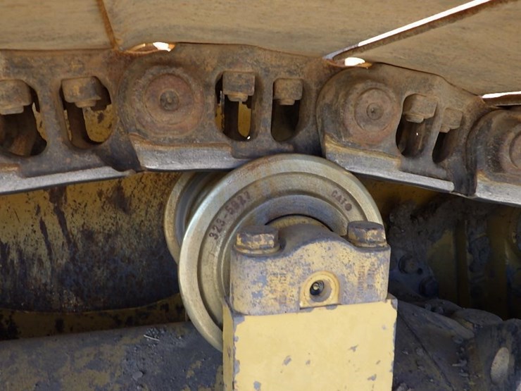 2012-caterpillar-d7e-image-42