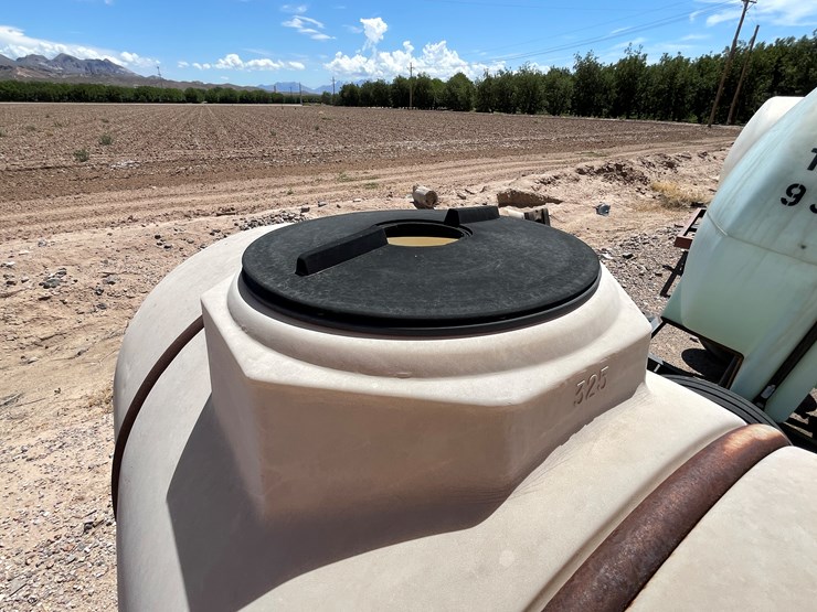 #9130-•-300-gallon-fertilizer-tank-image-9