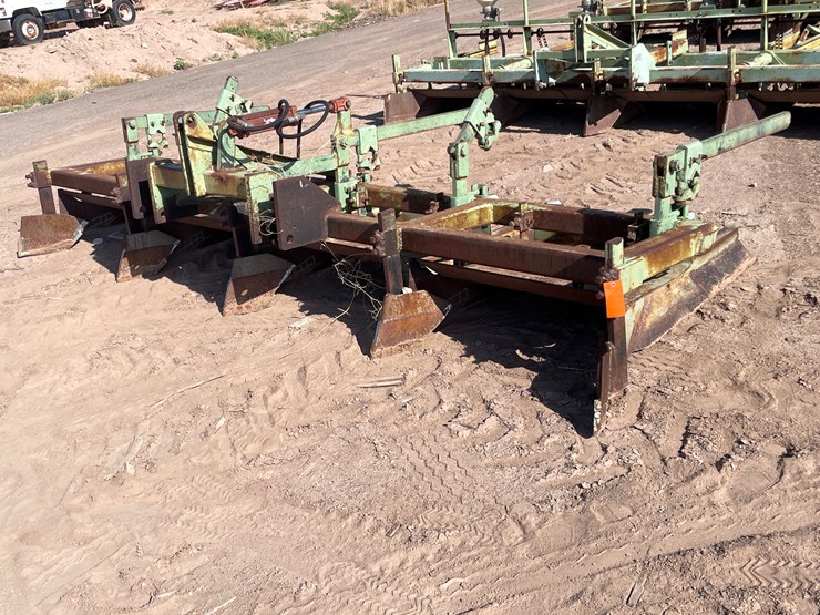 #9045-•-darbyshire-3-pt,-4-row-bedding-unit-image-4