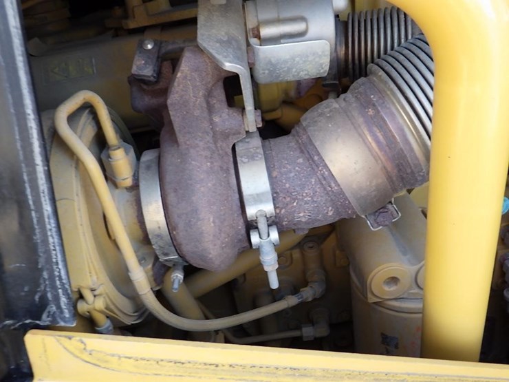 2019-caterpillar-d7e-lgp-image-36