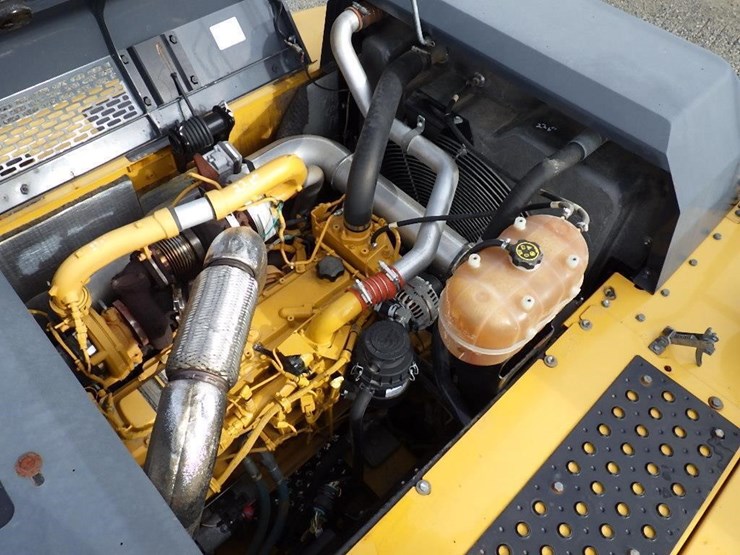 2016-deere-300g-lc-image-25