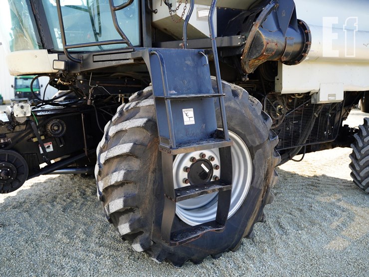 2004-gleaner-r65-image-9