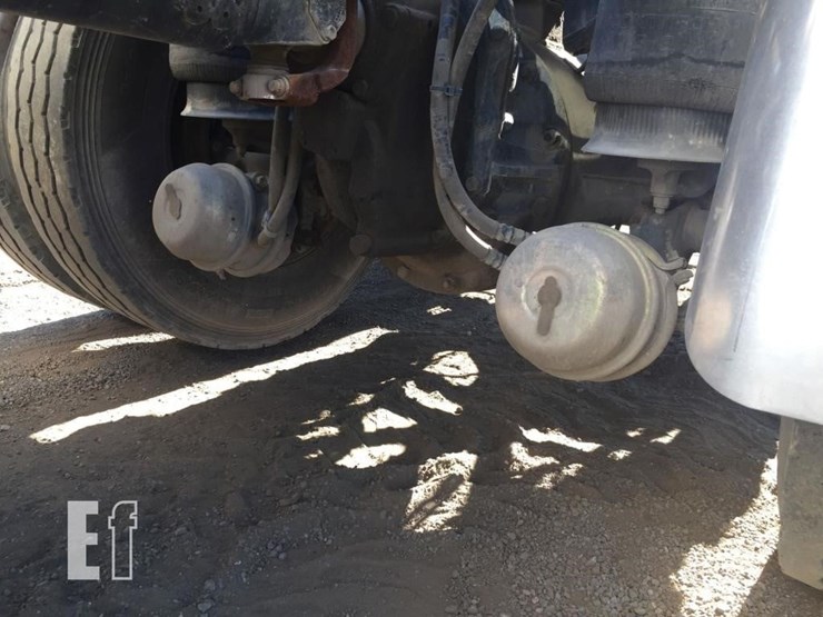 2002-kenworth-t800-image-10