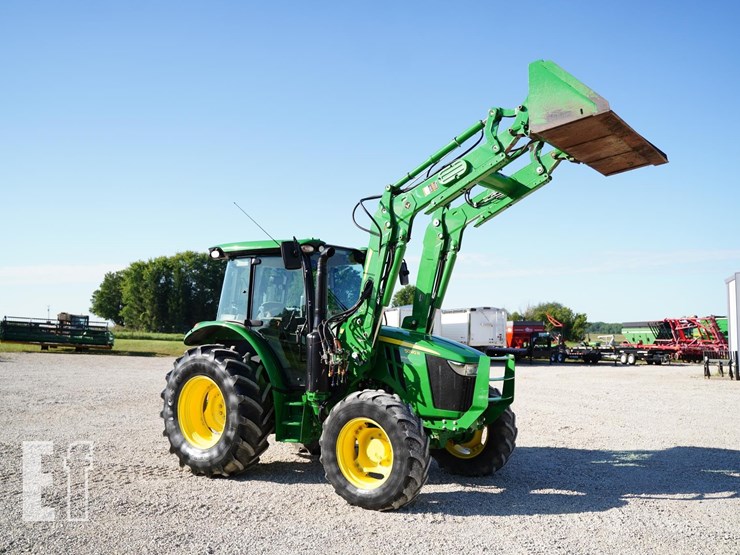 2017-john-deere-5090r-image-47
