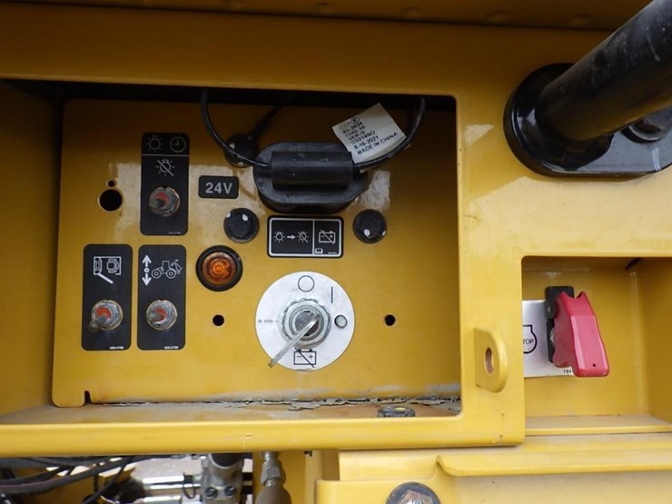2022-caterpillar-980-image-40