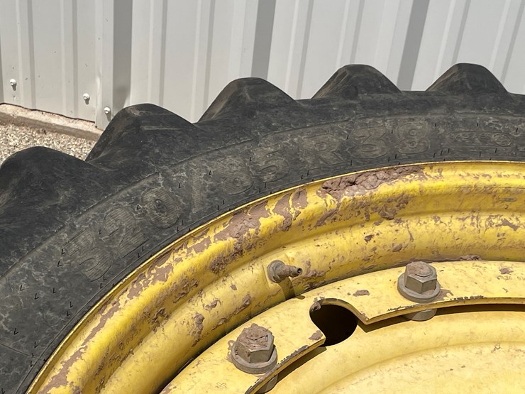 #9196-•-pair-of-john-deere-dual-rims-with-tires-image-6