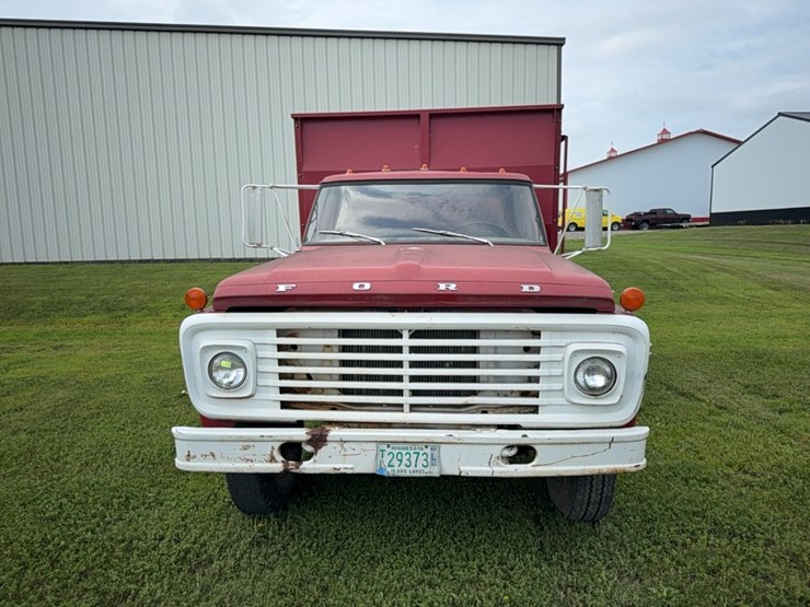 1971-ford-600-image-2