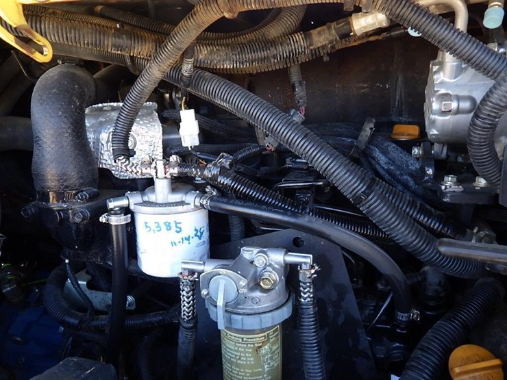 2011-yanmar-sv100-1-image-19
