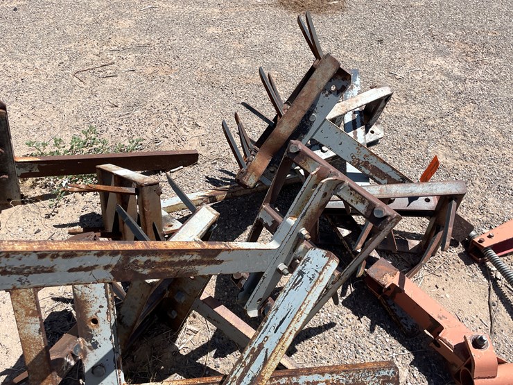 #9114-•-lot-of-spike-tooth-shanks-image-7