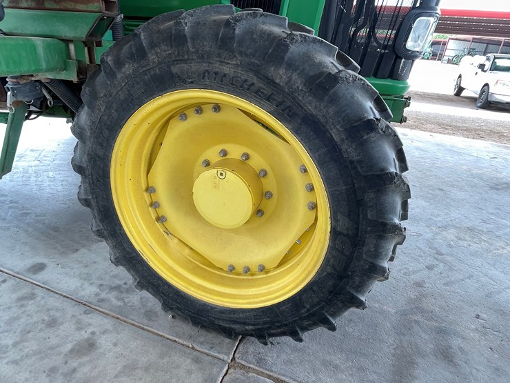 john-deere-7230-premium-image-80