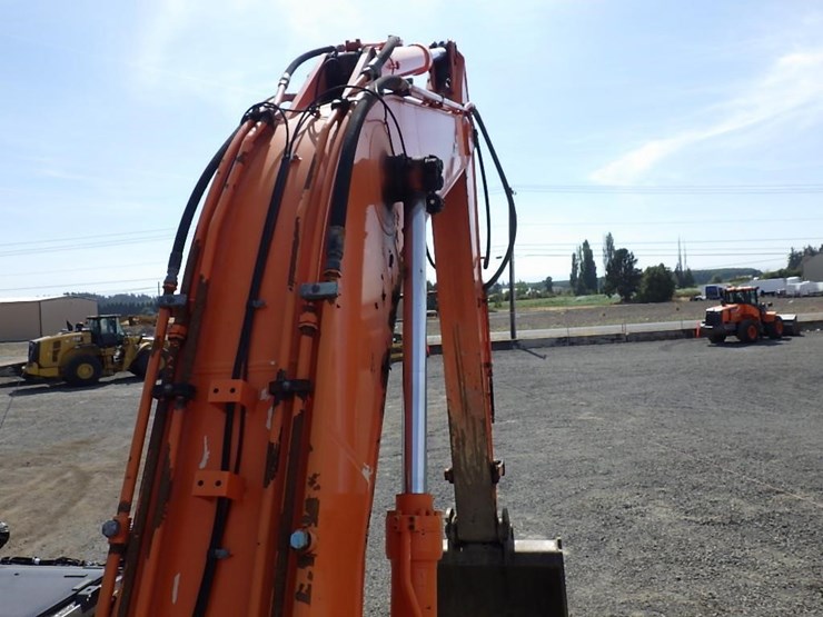 2015-hitachi-zx350-lc-5n-image-28