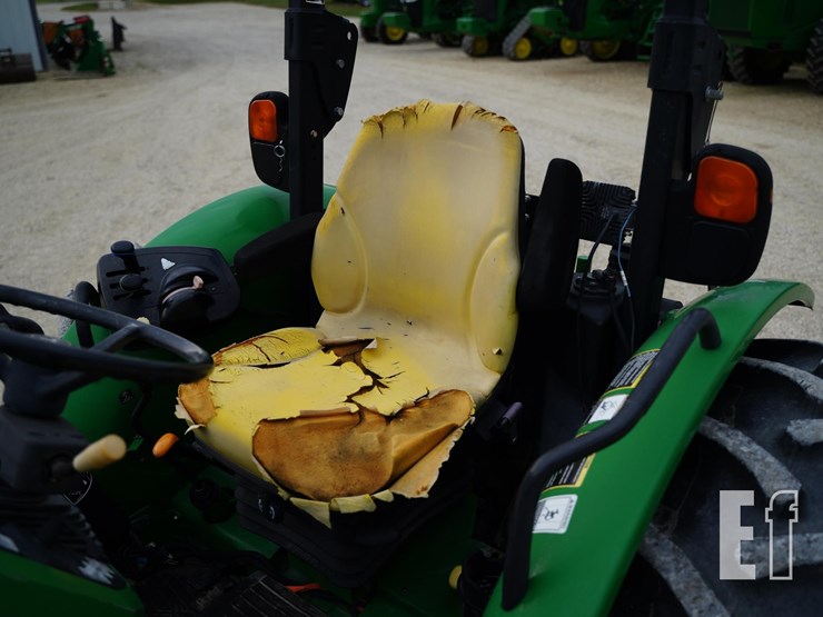 2013-john-deere-5100e-image-36