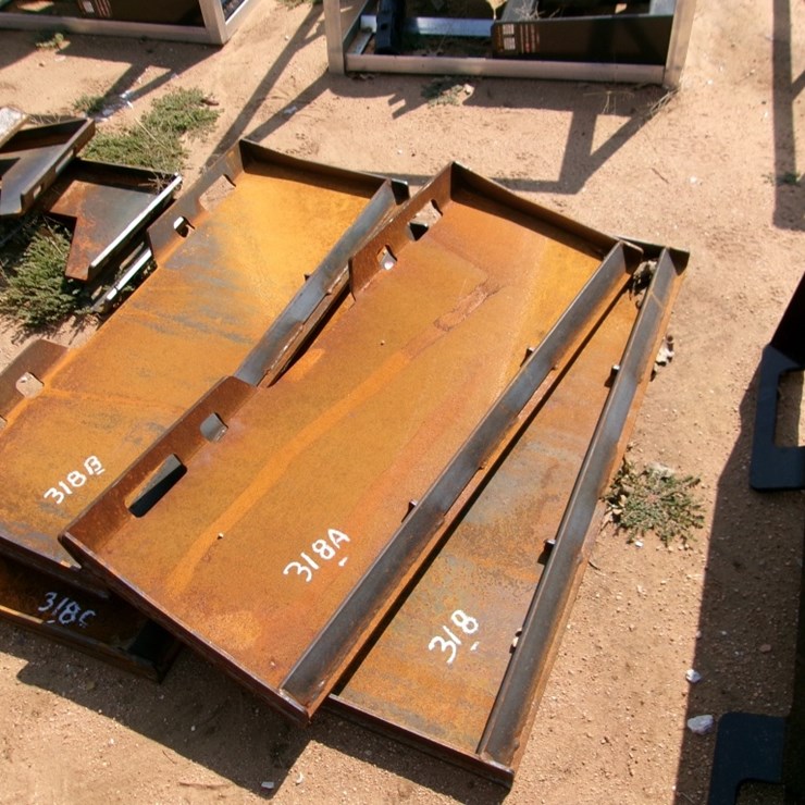 (1) SOLID SKID STEER PLATE- H.DUTY