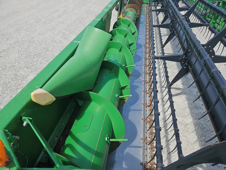 2011-john-deere-630f-image-3