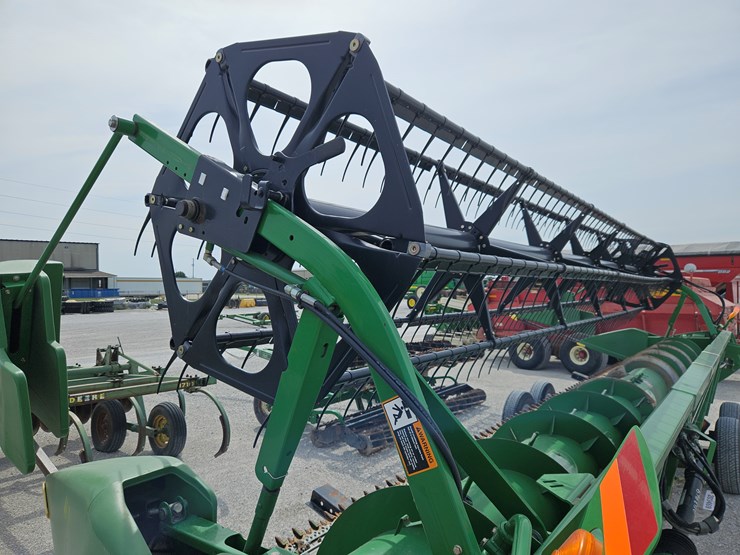 2009-john-deere-625f-image-9