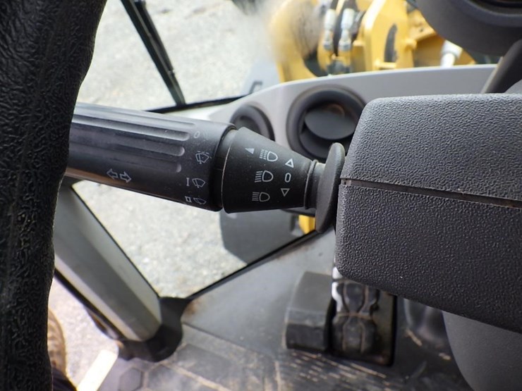 caterpillar-930m-image-37