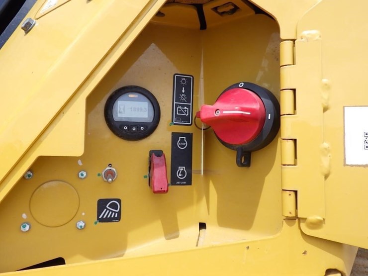 2020-caterpillar-d5-lgp-image-23