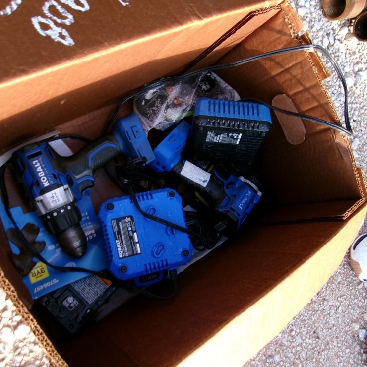 KOBALT CORDLESS DRIVER & DRILL SET