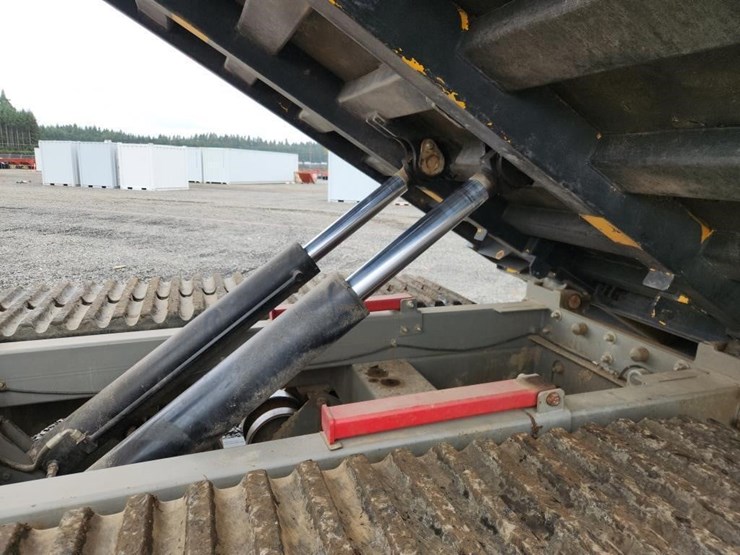 2016-terramac-rt9-image-13
