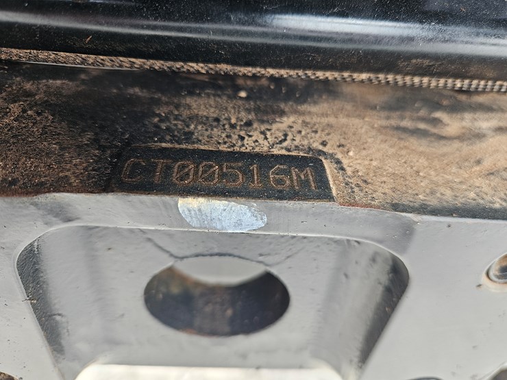 2015-case-ih-farmall-140a-image-23
