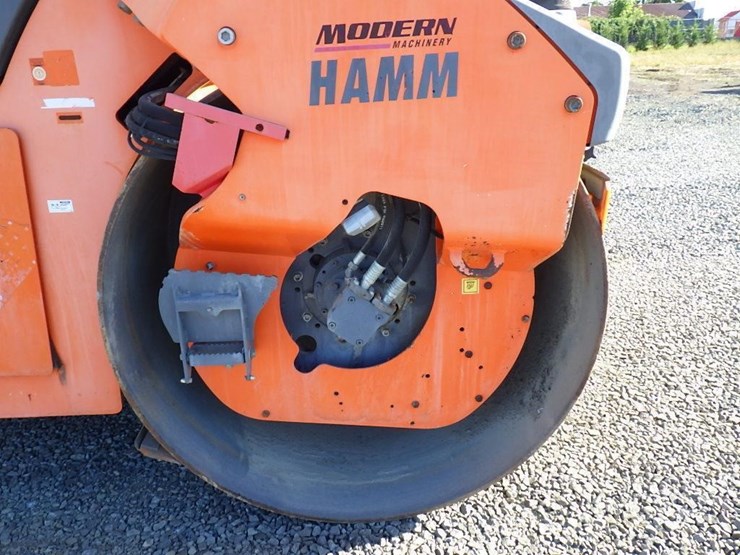 2012-hamm-hd140vvh-smooth-drum-compactor-image-11