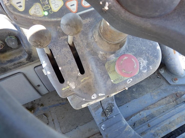 2012-hamm-hd140vvh-smooth-drum-compactor-image-38