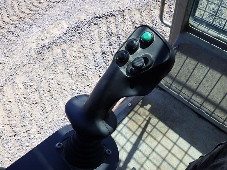 2021-terramac-rt14r-image-19