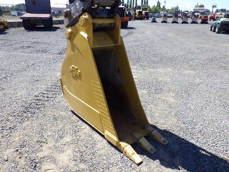 2016-deere-300g-lc-image-7